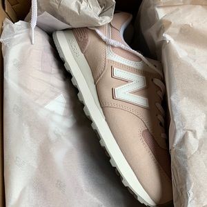 New Balance sneakers womens size 8 1/2